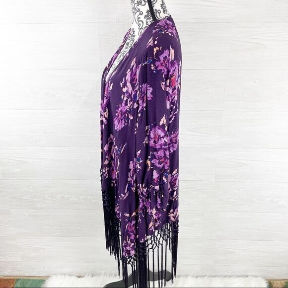 Torrid Floral Print Drape Front Fringe Kimono - Picture 8 of 11